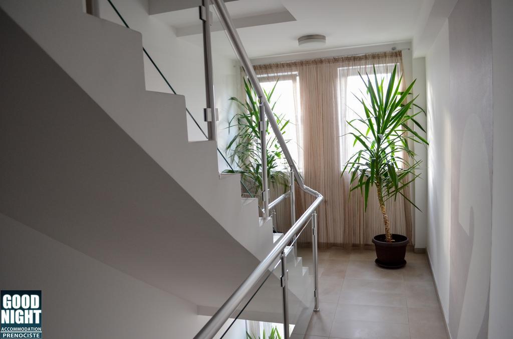 Apartments Good Night นิส ภายนอก รูปภาพ