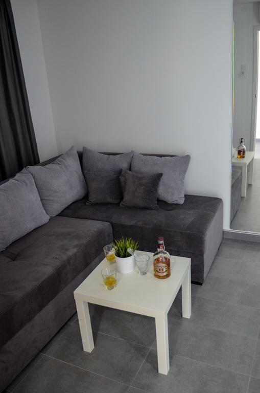Apartments Good Night นิส ภายนอก รูปภาพ