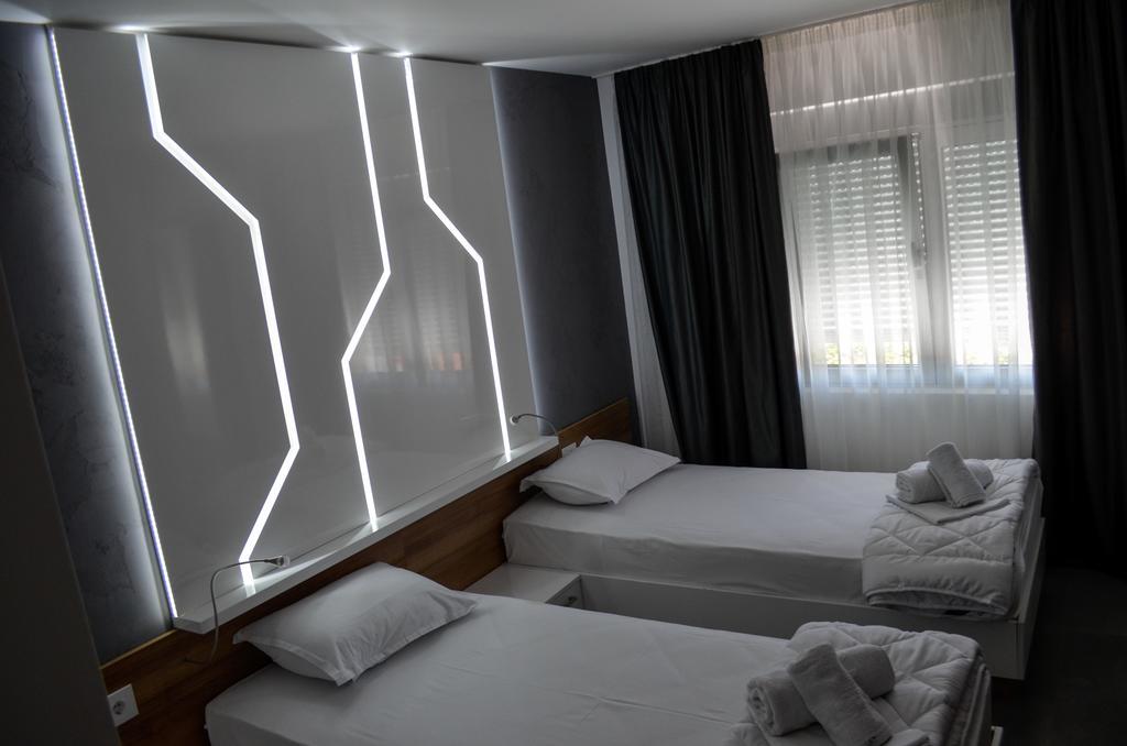 Apartments Good Night นิส ภายนอก รูปภาพ