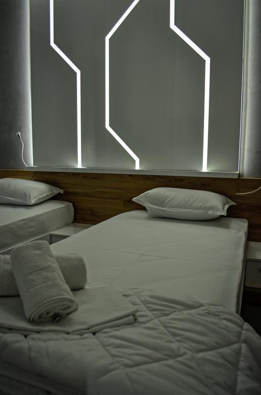 Apartments Good Night นิส ภายนอก รูปภาพ