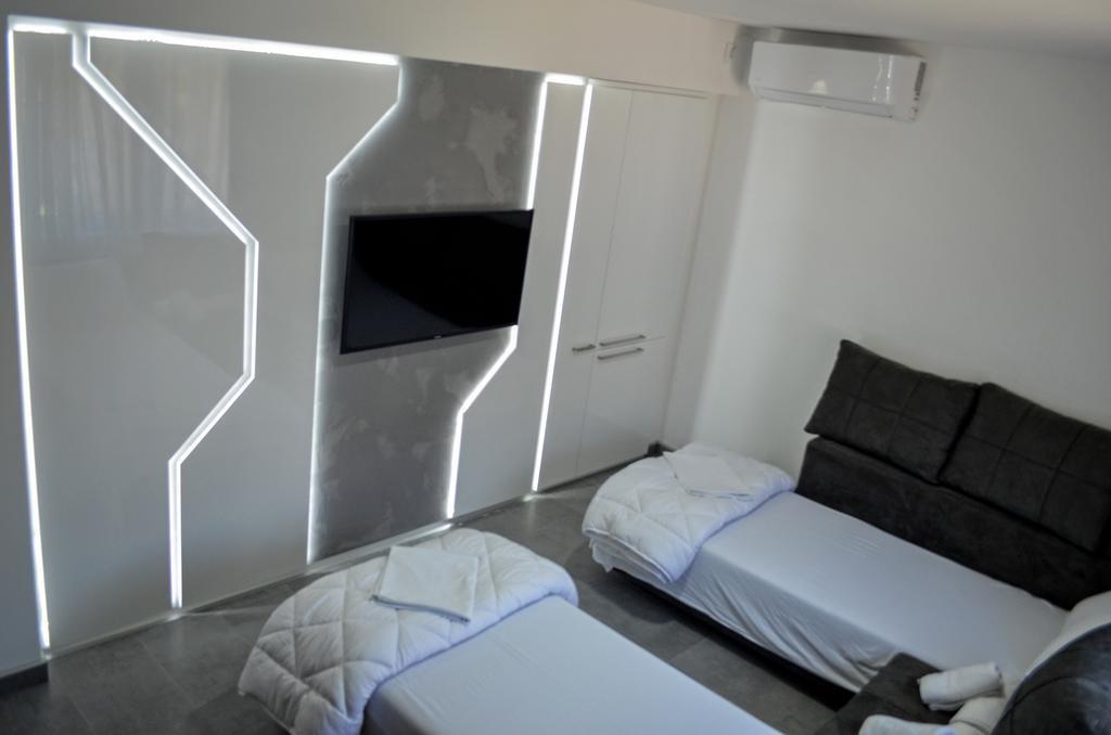 Apartments Good Night นิส ภายนอก รูปภาพ