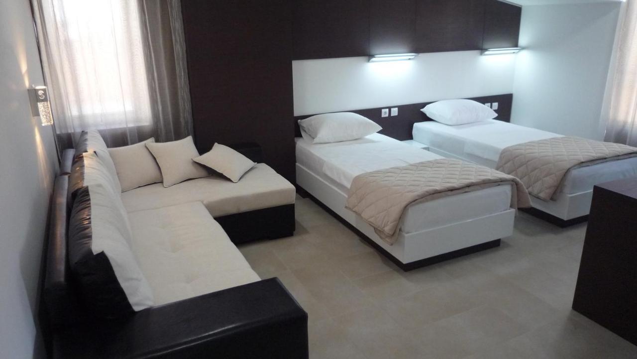 Apartments Good Night นิส ภายนอก รูปภาพ